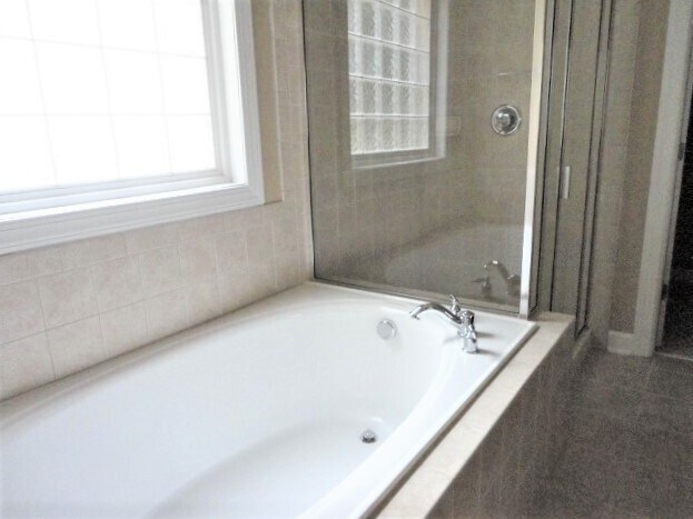 Building Photo - 1105 Crystalwater Dr