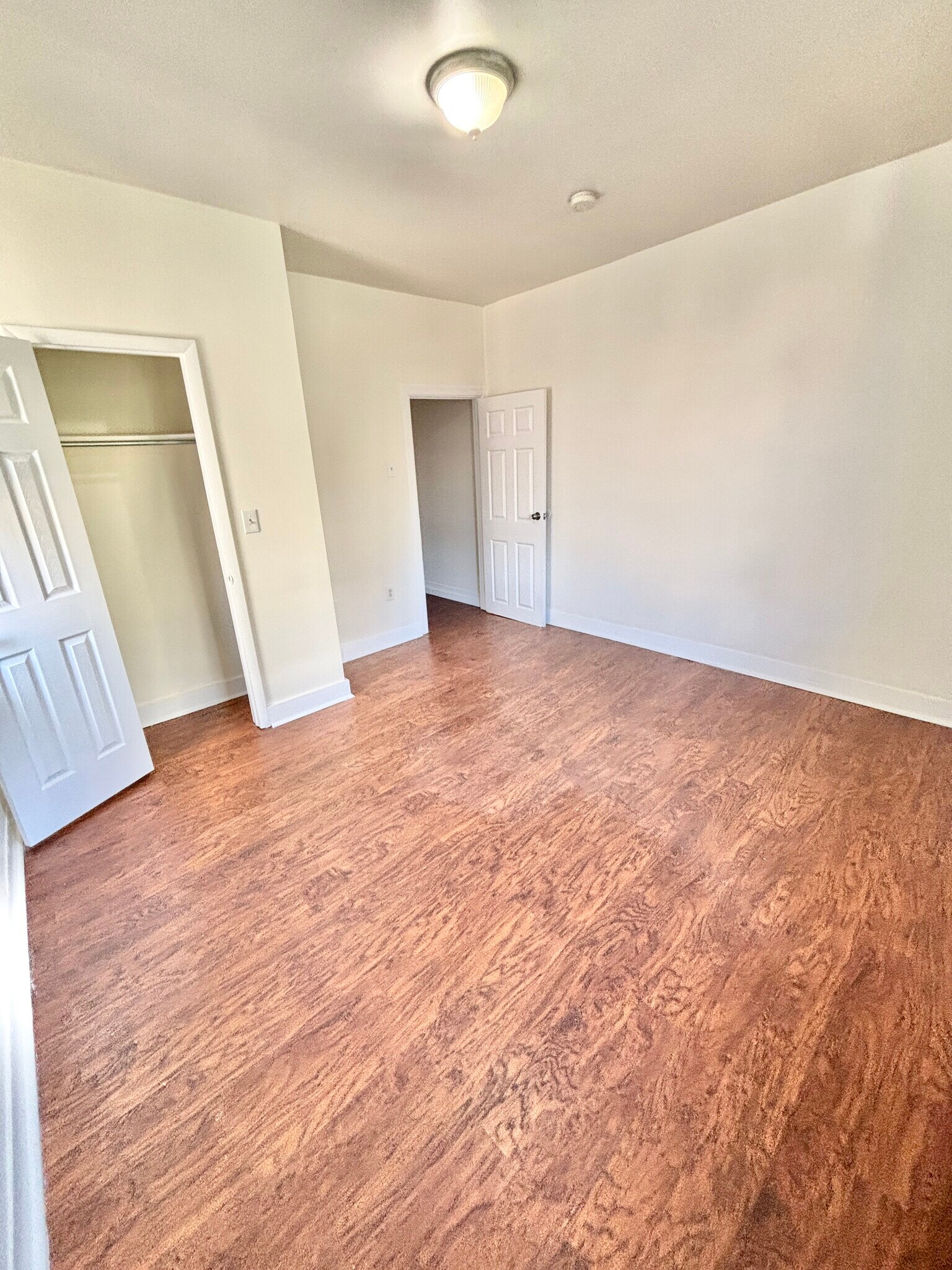 Building Photo - 1025 Mount Vernon St