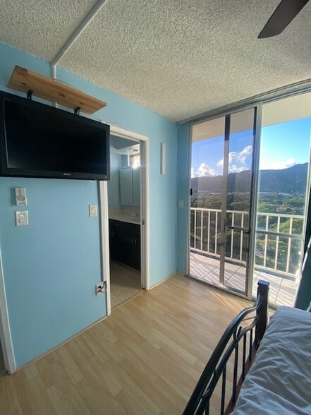 Master - 2575 Kuhio Ave