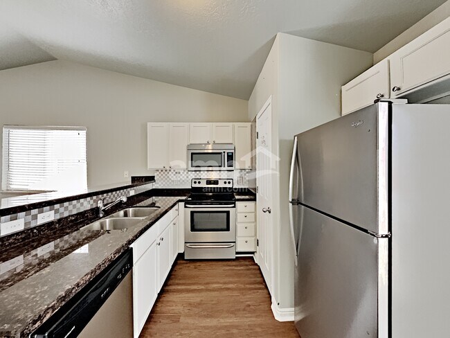 Building Photo - 4973 W Badger Ln