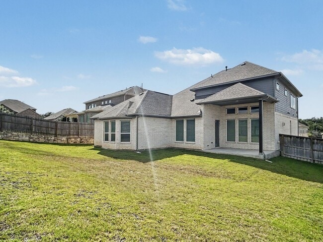Building Photo - Modern Elegance in Cibolo Canyons | 4 Bed | 3.5 Bath | 3-Car Tandem Garage