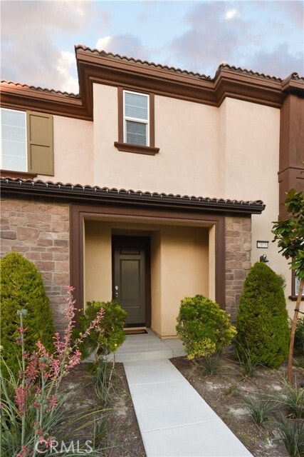 Building Photo - 7075 Montecito Ln