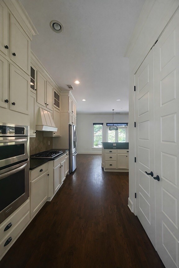 Building Photo - 245 Harben Pl