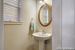 Building Photo - 6438 Lost Holly