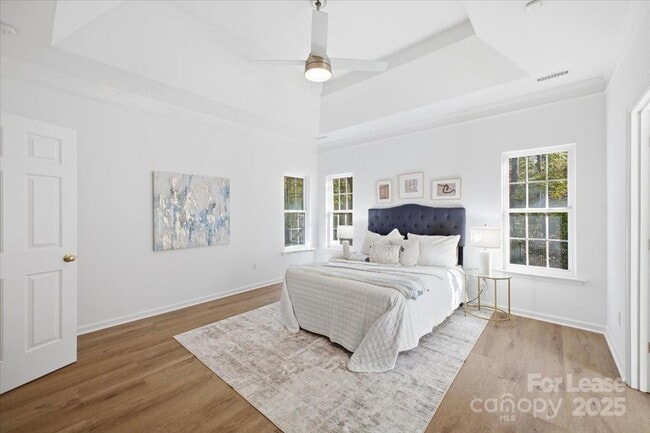 Building Photo - 7709 Sedgebrook Dr E