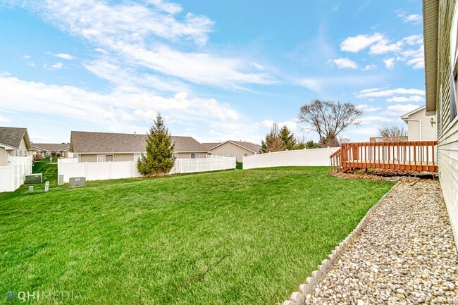 Building Photo - 1218 W 85th Ave