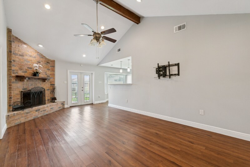 Building Photo - 30 Azalea Ct