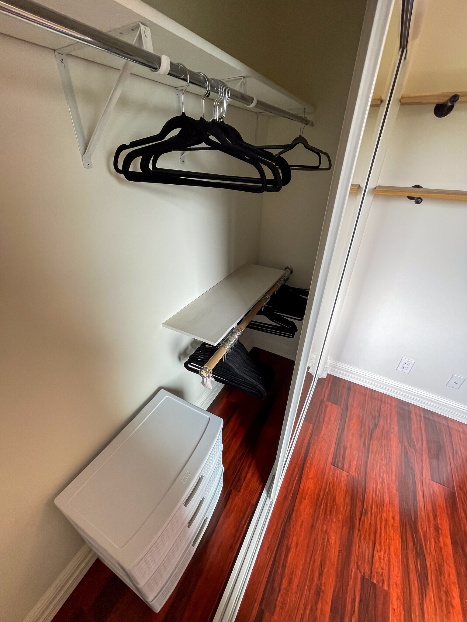 Building Photo - 2027 Beloit Ave