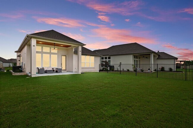 Building Photo - 525 Faith Dr
