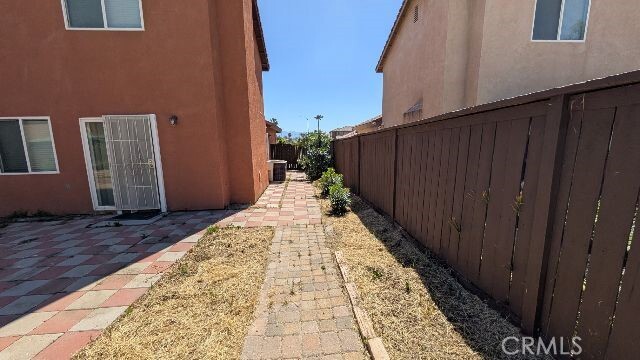Building Photo - 1679 Stoneside Dr