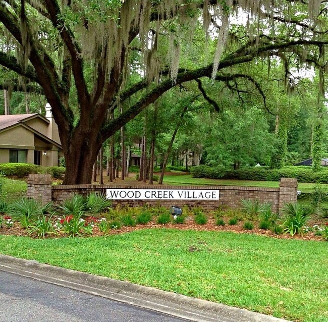 Building Photo - Great 2/2 In Woodcreek Village-Sublease