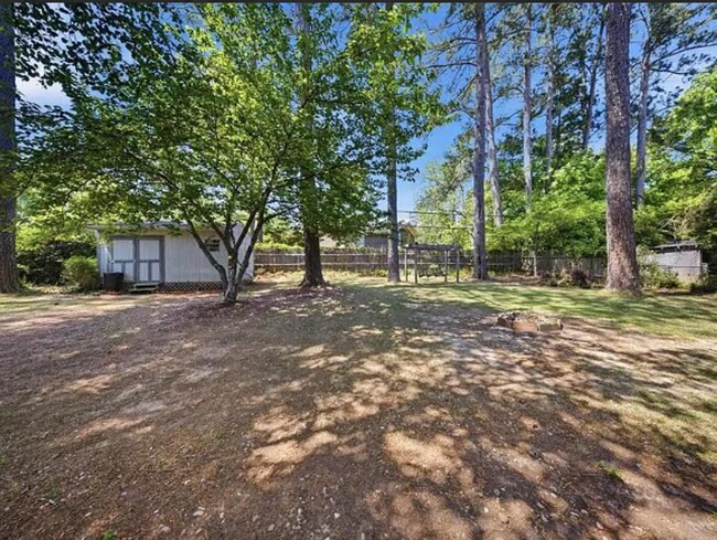 Building Photo - 311 Lockner Rd