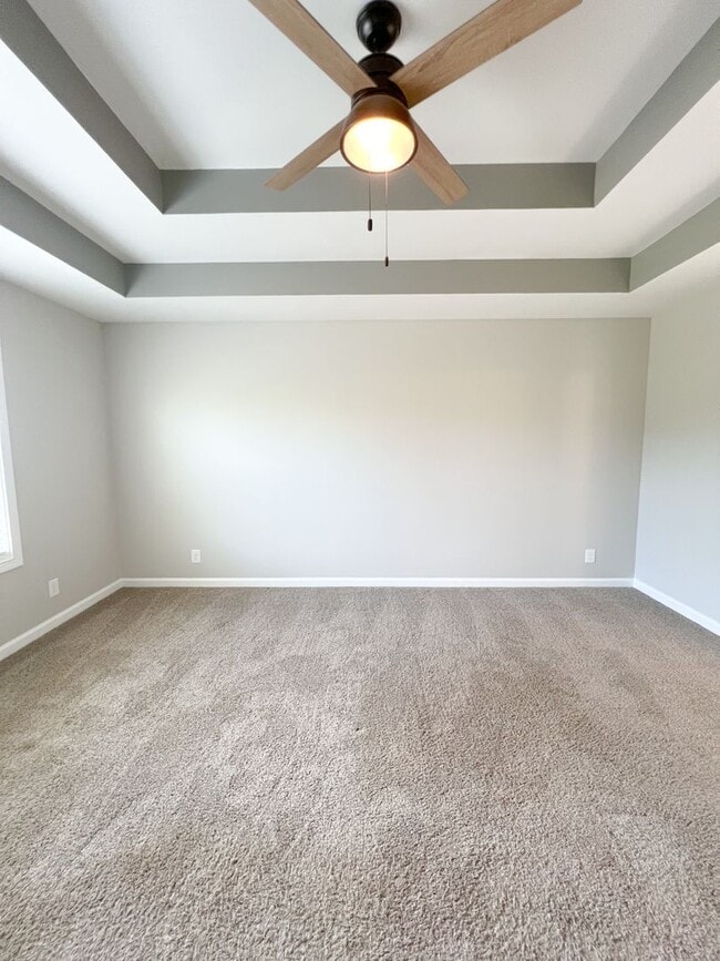 Building Photo - Move-In Specials Available! Must See-Stunning 5-Bedroom Home in 37043!!