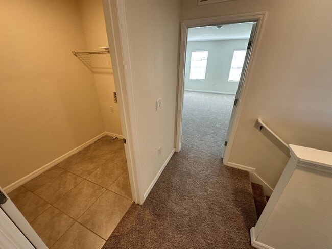 Building Photo - 4186 Looking Glass Pl