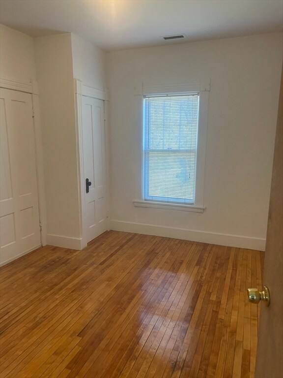 Building Photo - 123 Mayfield St