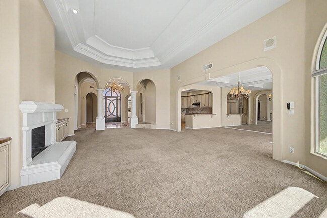 Building Photo - 8407 E Del Camino Dr