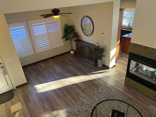 Building Photo - Charming Home in Las Palmas Community