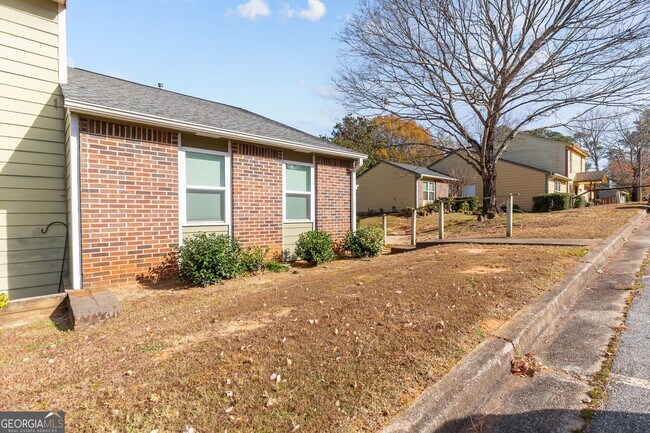 Building Photo - 236 Mateo Walk