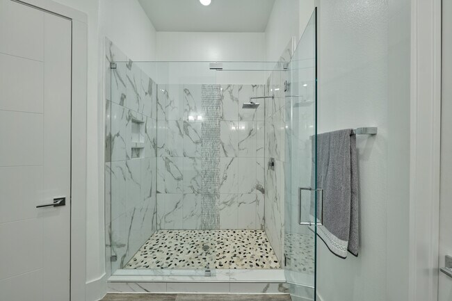 Building Photo - 199 Waterpoint Ct