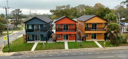 Building Photo - 305 N Pace Blvd