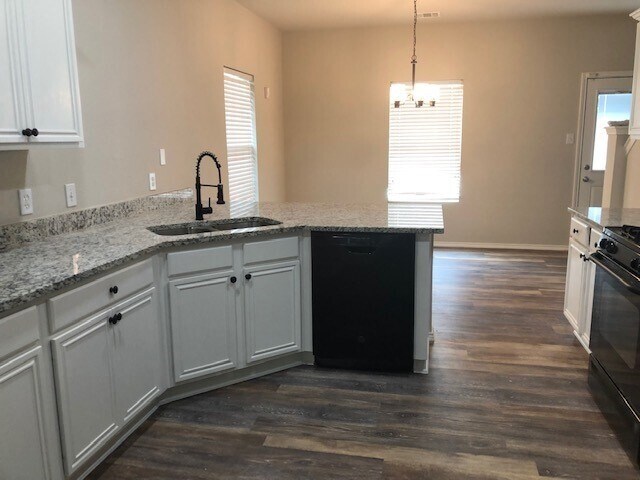 Building Photo - 625 Chalk Knoll Rd