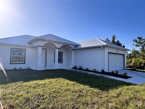 Building Photo - 7493 Wycliff Dr
