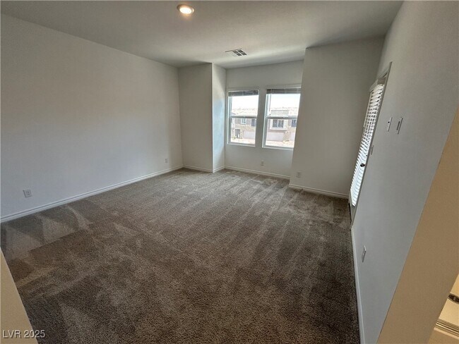 Building Photo - 326 Owens Peak Dr