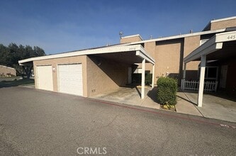 Building Photo - 44579 La Paz Rd