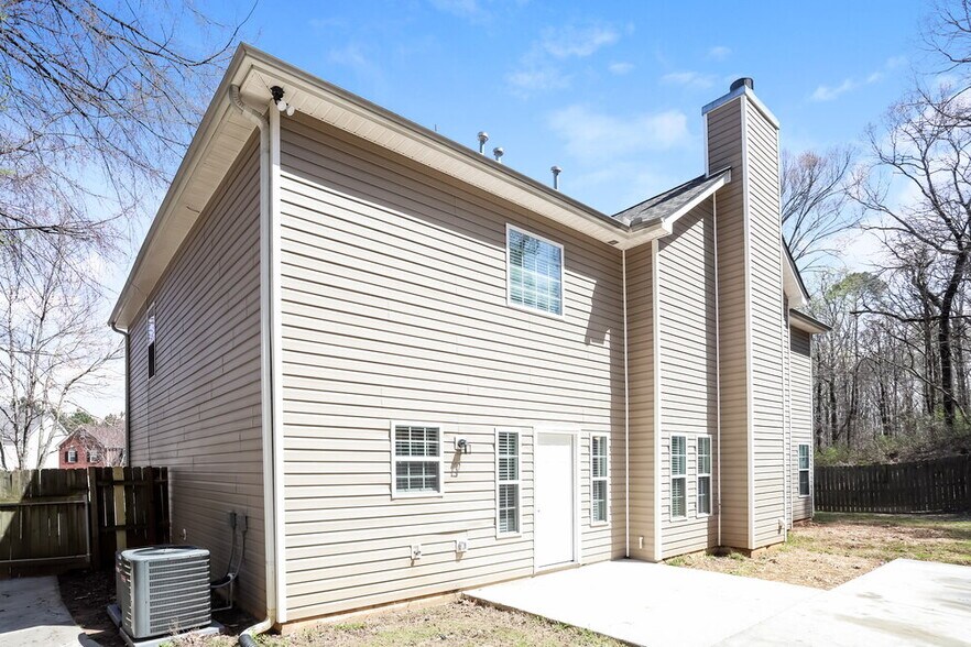 Building Photo - 4093 Hodgdon Corners Dr
