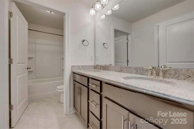 Building Photo - 6299 Artigas Dr