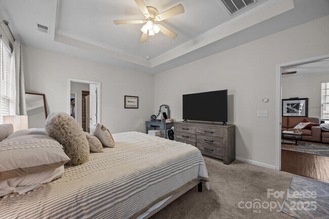 Building Photo - 113 Mac Aly