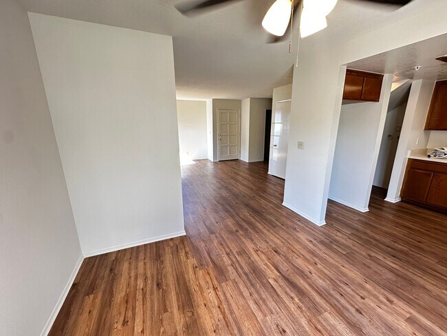 Building Photo - 4280 Green Ave