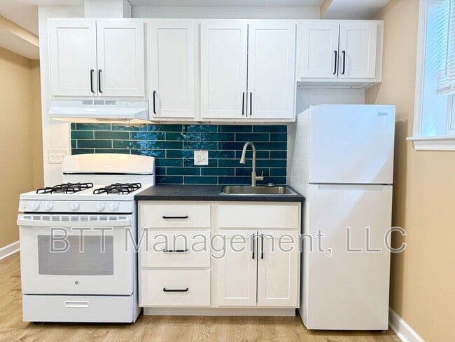 Building Photo - 8310 Garland Ave