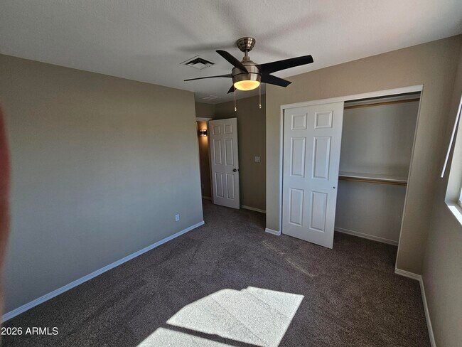 Building Photo - 16443 S 34th Way