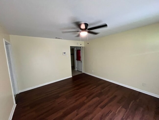 Building Photo - 951 Celia Dr