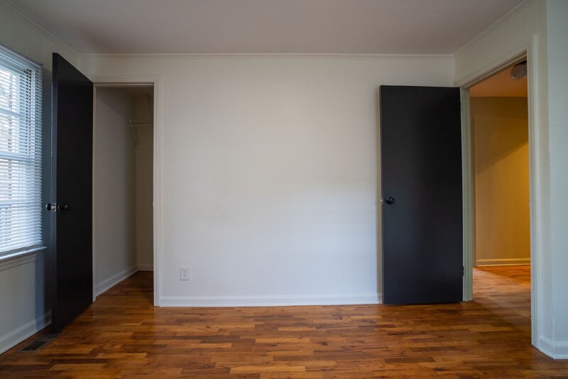 Building Photo - 2063 Delano Dr NE