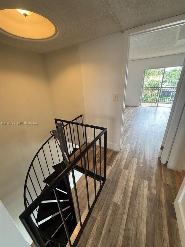 Building Photo - 6631 SW 41st Pl
