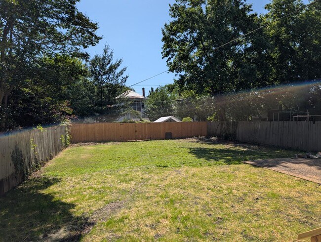 Building Photo - 2905 Griffin Ave