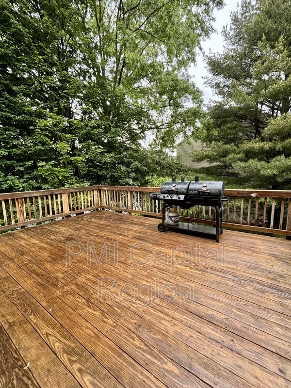Building Photo - 20800 Mountain Lake Terrace
