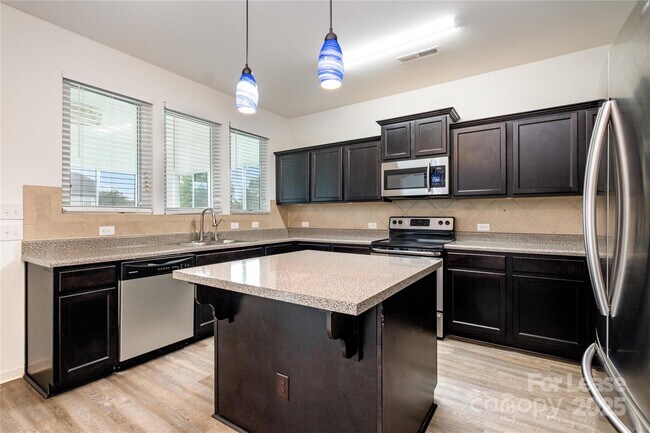 Building Photo - 10327 Snowbell Ct