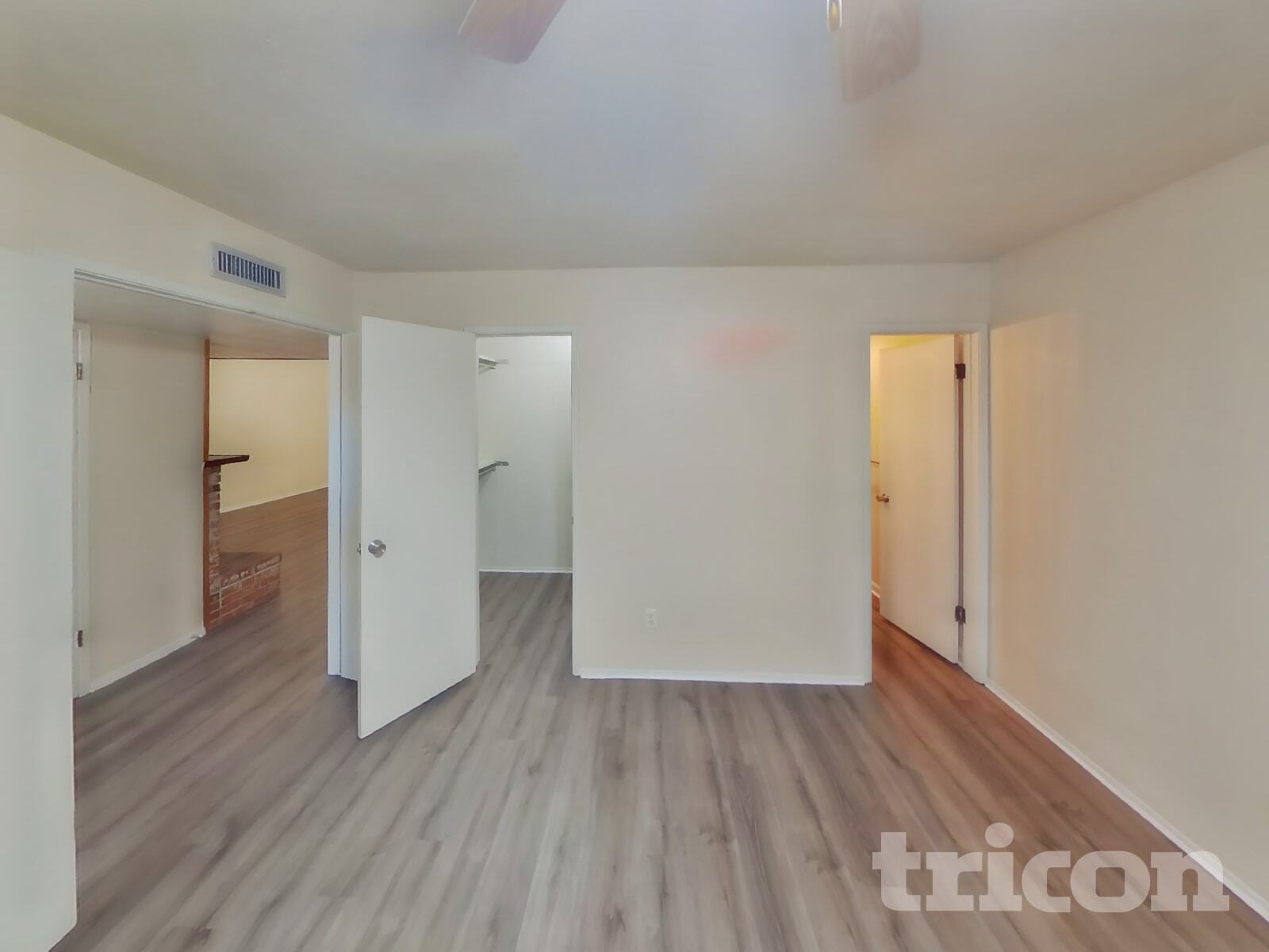 Building Photo - 345 Ivy Way