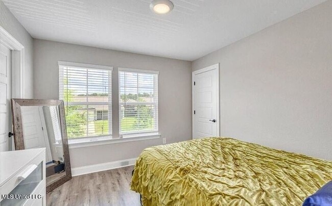Building Photo - 13227 Willow Oak Cir