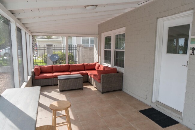 Building Photo - Beautiful Three Bedroom with Private Beach...
