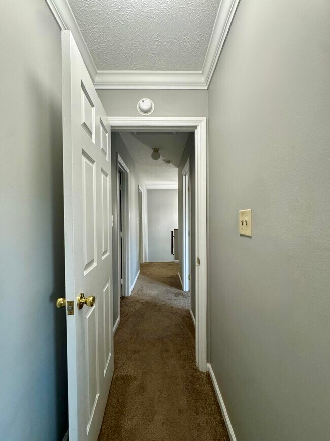 Building Photo - 344 Stonegate Way