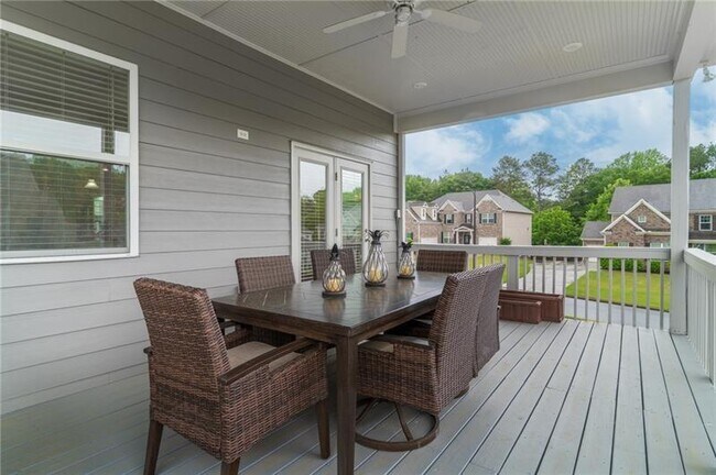 Building Photo - 301 Cochin Dr