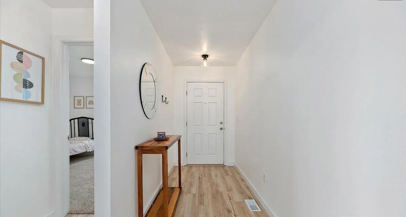 Building Photo - 765 SW Portal St