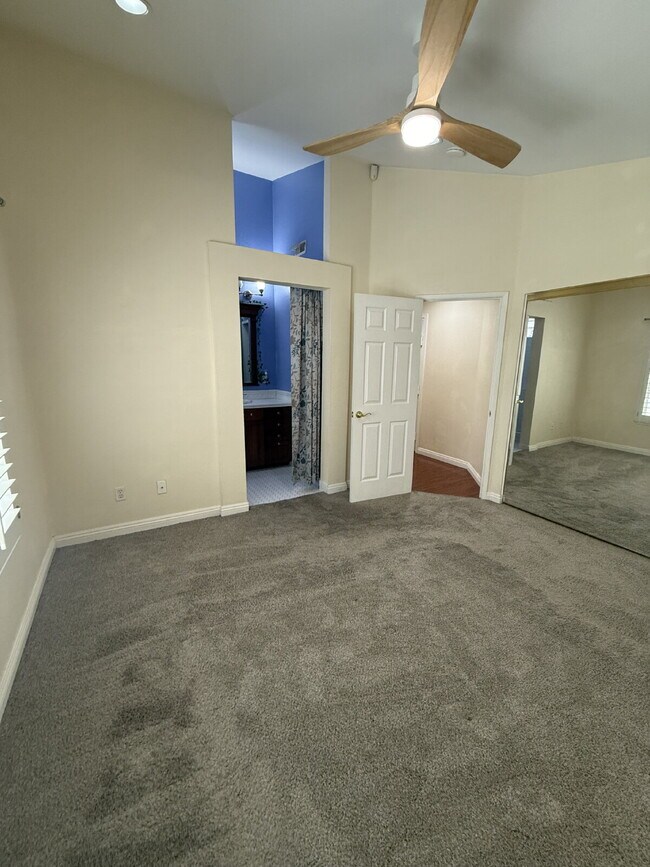 Building Photo - Beautiful 3-Bedroom 2 bathroom in the Heart of Pleasanton!