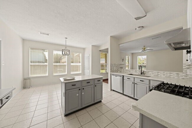 Building Photo - 4123 Custer Creek Dr