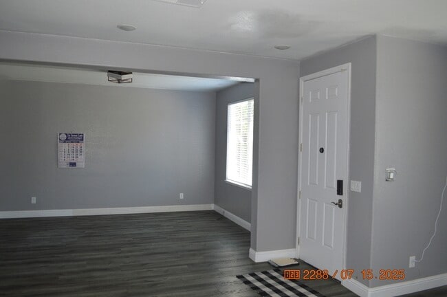 Building Photo - 249 Damara Ct