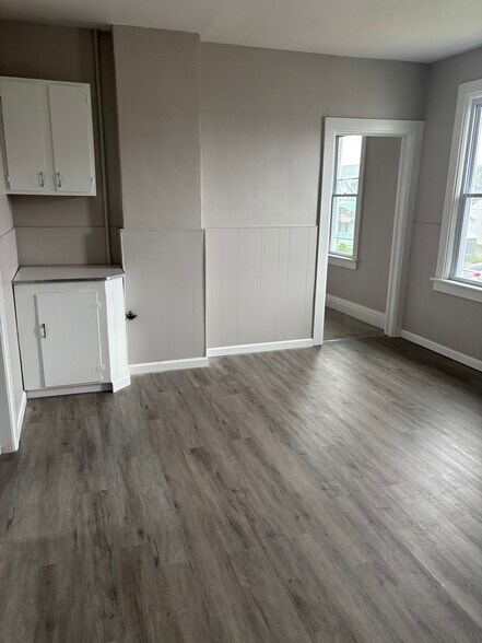 Building Photo - 113 Keever Ave